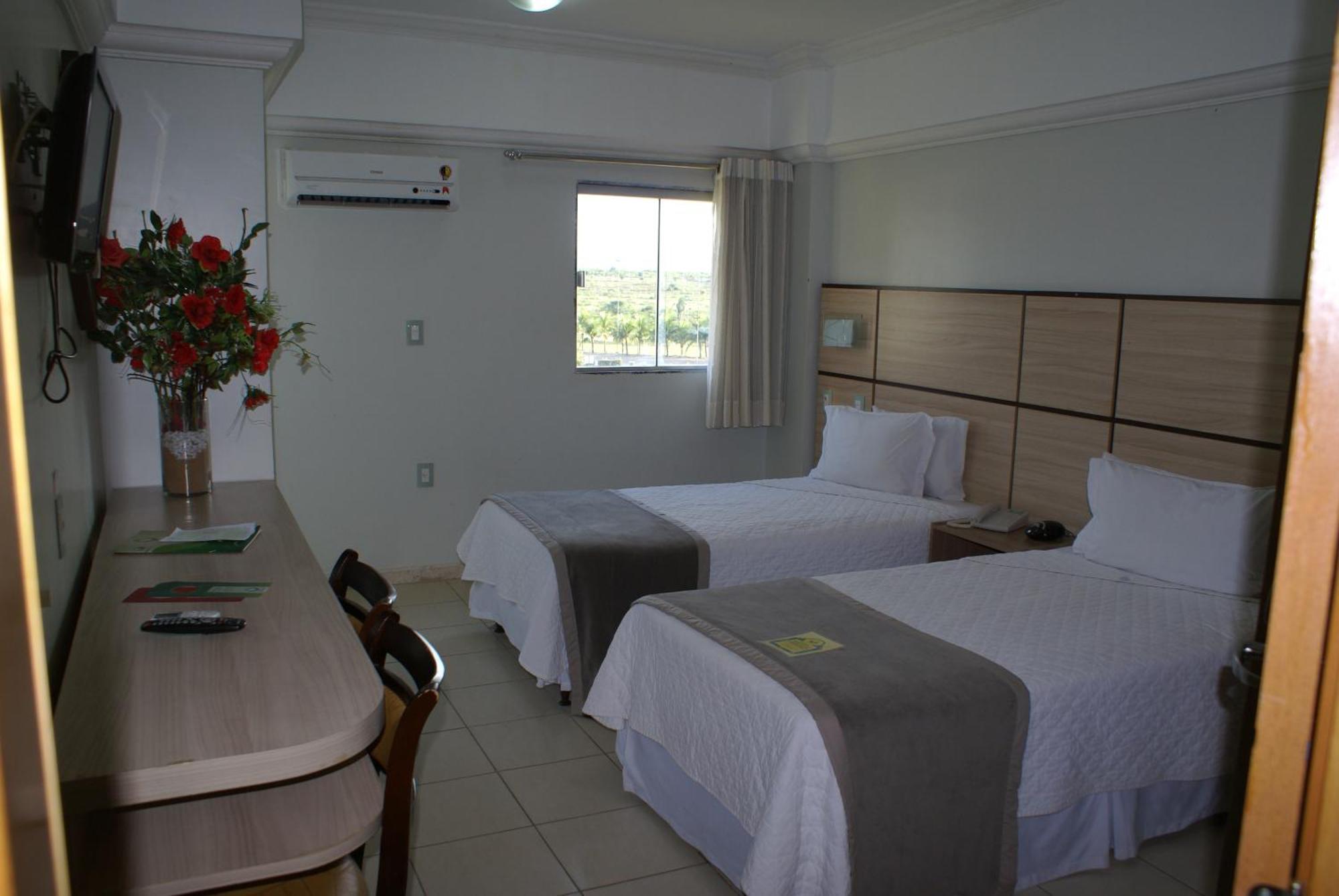 Verdes Vales Lazer Hotel Juazeiro do Norte Exterior photo